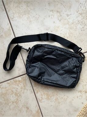 Nike black nylon crossbody bag